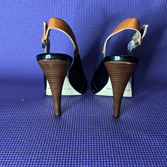 LOVIN’ PATENT LEATHER SLINGBACK BY GIANNI BINI - Picture 3 of 4